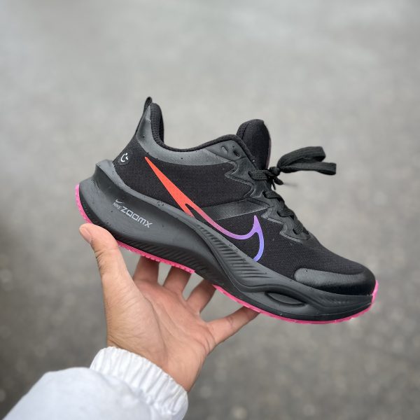 Nike zoomX( مشکی سرخابی)