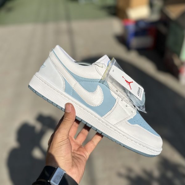 Jordan 1 low ice blue کد (1234)