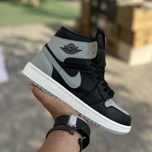 Jordan 1 ساقدار مشکی پشت طوسی کد(1416)