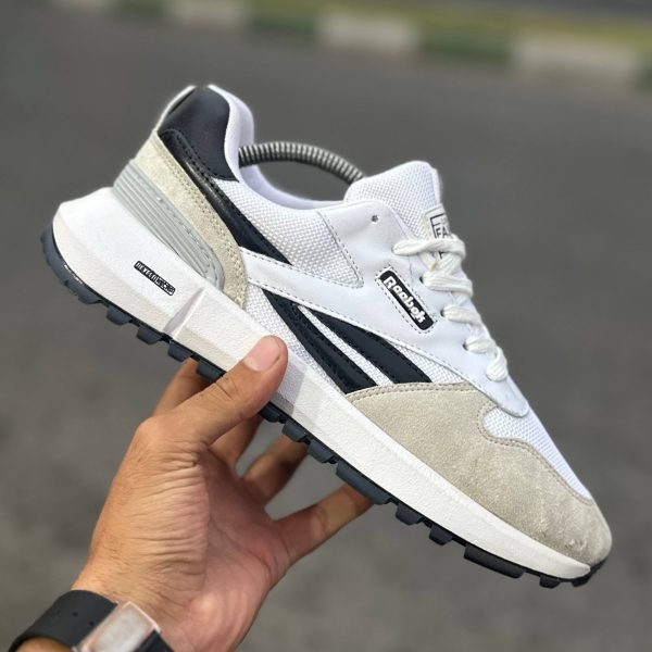 Reebok سفید (1453)