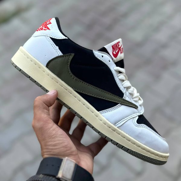 Travis olive