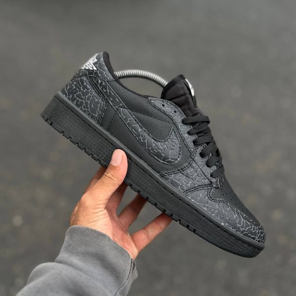 Air jordan 1 مشکی سنگی آف
