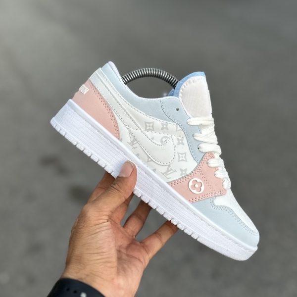 Louis vuitton بدون ساق آبی صورتی کد(1480)