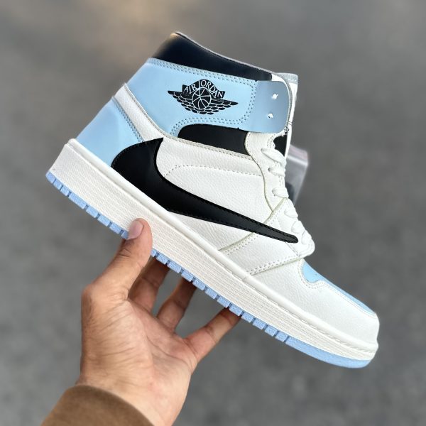 Travis ساقدار سفید آسمانی کد(1496)