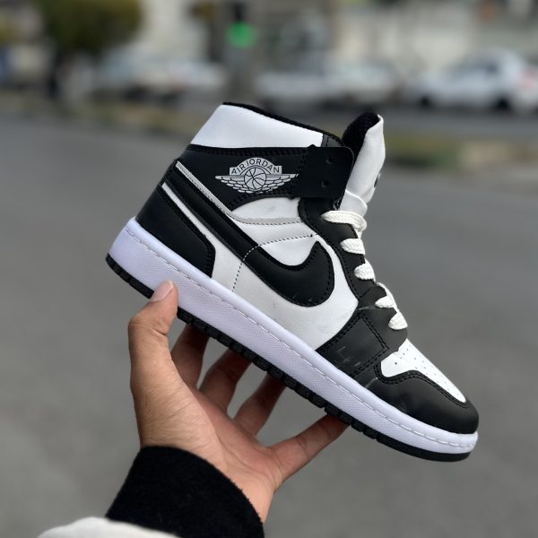 Jordan ساقدار زنونه آف مشکی شفید