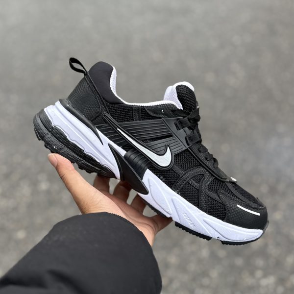 V2K مشکی زیره سفید (کادو‌ روز پدر🎁)