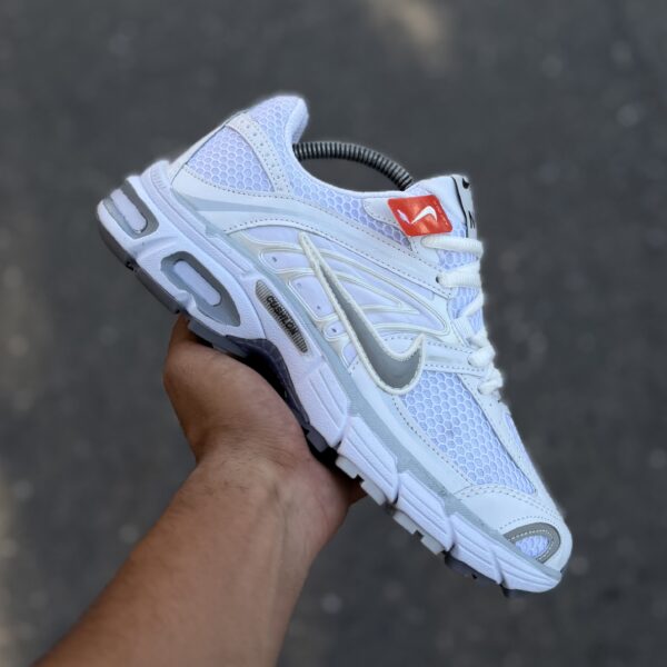 Nike Moto 2k🇨🇳 سفید تمام کد(1636)
