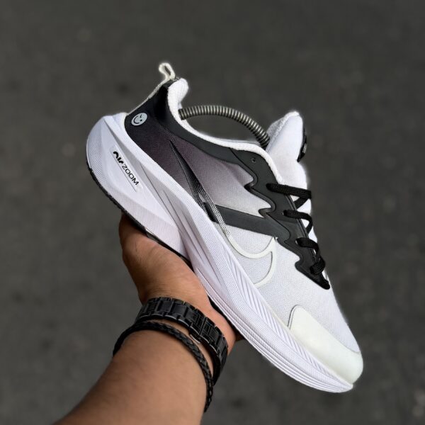 Nike Air Max سفید رویه مشکی ‌(اقتصادی)