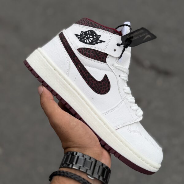 Air Jordan 1 ساقدار زرشکی پلنگی کد(1662)